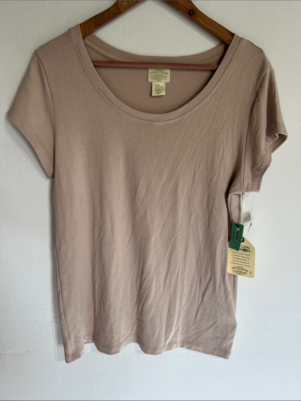 Telluride Clothing Women's Short Sleeve Scoop Tee in Taupe